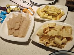 -三江源活鱼现烤(维多利摩尔城店)