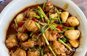 Coriander Braised Sausage Knots