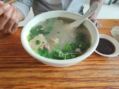 羊肉汤-罗卜李包子羊肉汤