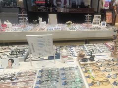 -标准眼镜·蔡司官方授权店(塘沽远洋未来汇店)