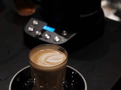 Flat&nbsp;white-black rainbow coffee