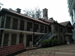 -香港大学