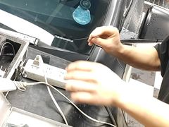 -鲨鱼皮汽车凹陷玻璃修复(静安店)