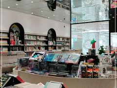-钟书阁(群光广场店)