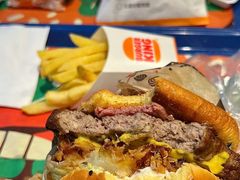 -汉堡王(颐和汇邻湾广场店)