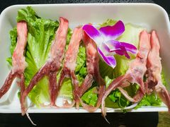 -宽板凳老灶火锅(台湾街店)