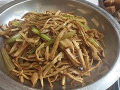 干锅野山笋-聚鑫阁江浙菜·非遗传承技艺(闵行交大店)