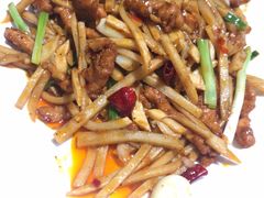 -鑫小城故事·砂锅·排骨藕汤(兴业路店)