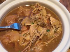 雅菲上神走地鸡-YAFEE雅菲·粤菜·湘菜·融合菜(魏公村店)