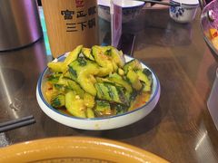 -富正毅三下锅·湘西韵味(天门山索道店)