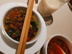 -海底捞火锅(杭州庆春路夜宵主题店)