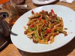 -聚鑫朋酸菜肥肠(文艺路口店)