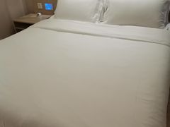 -桔子酒店(深圳东门湖贝地铁站店)