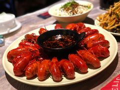 -巴厘龙虾·榜首油焖大虾(音乐学院·沿江酒馆店)