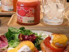-Common Table · Brunch & Coffee