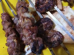 -烤肉小伙烤肉店