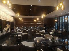 -乔治莫兰迪酒店(济南解放路山东大学店)