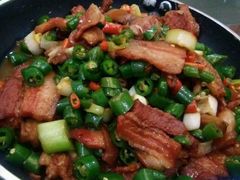 -辣椒炒肉(华城购物广场（四楼）店)