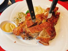 烤猪肘-申德勒加油站餐厅(三里屯北小街店)