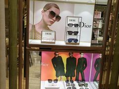 -眼镜大师·Optic Master·蔡司官方授权店(杭州大厦购物城店)