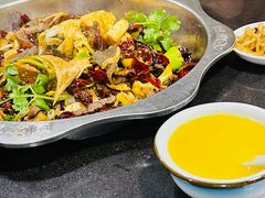 -龙顺园麻辣香锅(机场店)