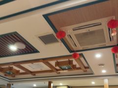-咱屯子铁锅炖直营店(南湖大路店)