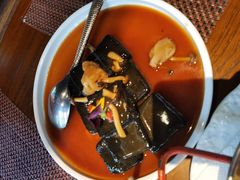 猴头菇酱汁扒黑豆腐-肴约·花园式餐厅(湖里店)