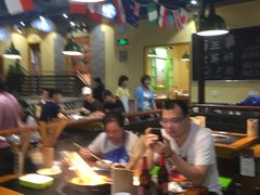 -两三事小郡肝串串香火锅(桂庙店)