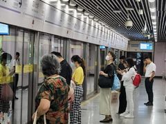 -四川北路(地铁站)