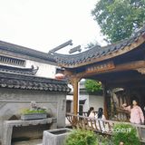 老街小巷，不禁疑惑着自己是否穿越而来