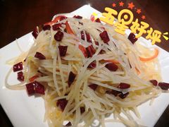 酸辣土豆丝-老兰家传统烧烤炒菜泡馍(小南门店)