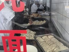 -黄阿姨锅贴大王(万航渡路店)