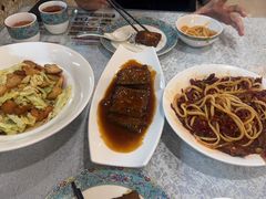 -汗腾格里·风味餐厅(新疆驻京办店)