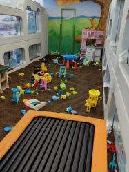 -孩子王童乐园(唐山万达广场店)