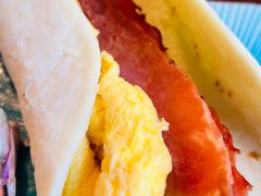 -蓝壁虎咖啡酒馆