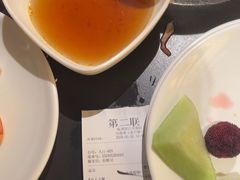 -钱小奴海鲜自助黑金店(杭州滨江龙湖店)
