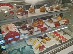-西树泡芙(湖滨银泰in77B区店)