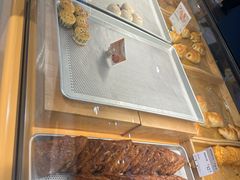 -UH祐禾(武汉武商MALL店)