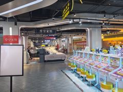 -王府井百货熙地港店