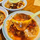 人均20吃成都最地道肥肠粉！实现嗦粉自由！