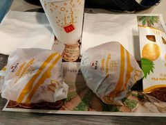 -麦当劳(轻轨曹杨路店)