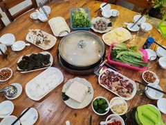 -15年老字号鑫鑫猪肚鸡·椰子鸡海南火锅(兴隆华侨农场店)