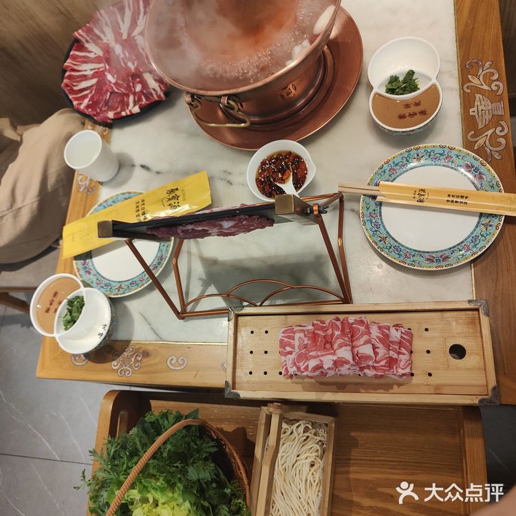 下雨天是不是🉐涮点[呲牙]