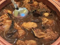 小鸡炖蘑菇-关东小磨东北菜(漕河泾印象城店)