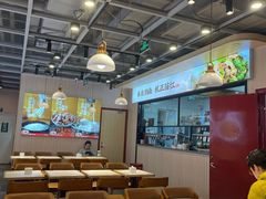 -霸蛮湖南菜·牛肉粉(荣京西街店)