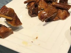 乳鸽-御盛苑富隆汇·传承川菜·商务简餐(江北嘴店)