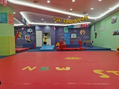 -小小运动馆(浦江店)