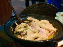 茶香入骨的毛峰生焖鸡-刀板香·安徽菜(国购IFC店)