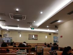 大堂-萨莉亚意式餐厅(国展天虹店)