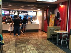 -麦当劳(新城市广场店)
